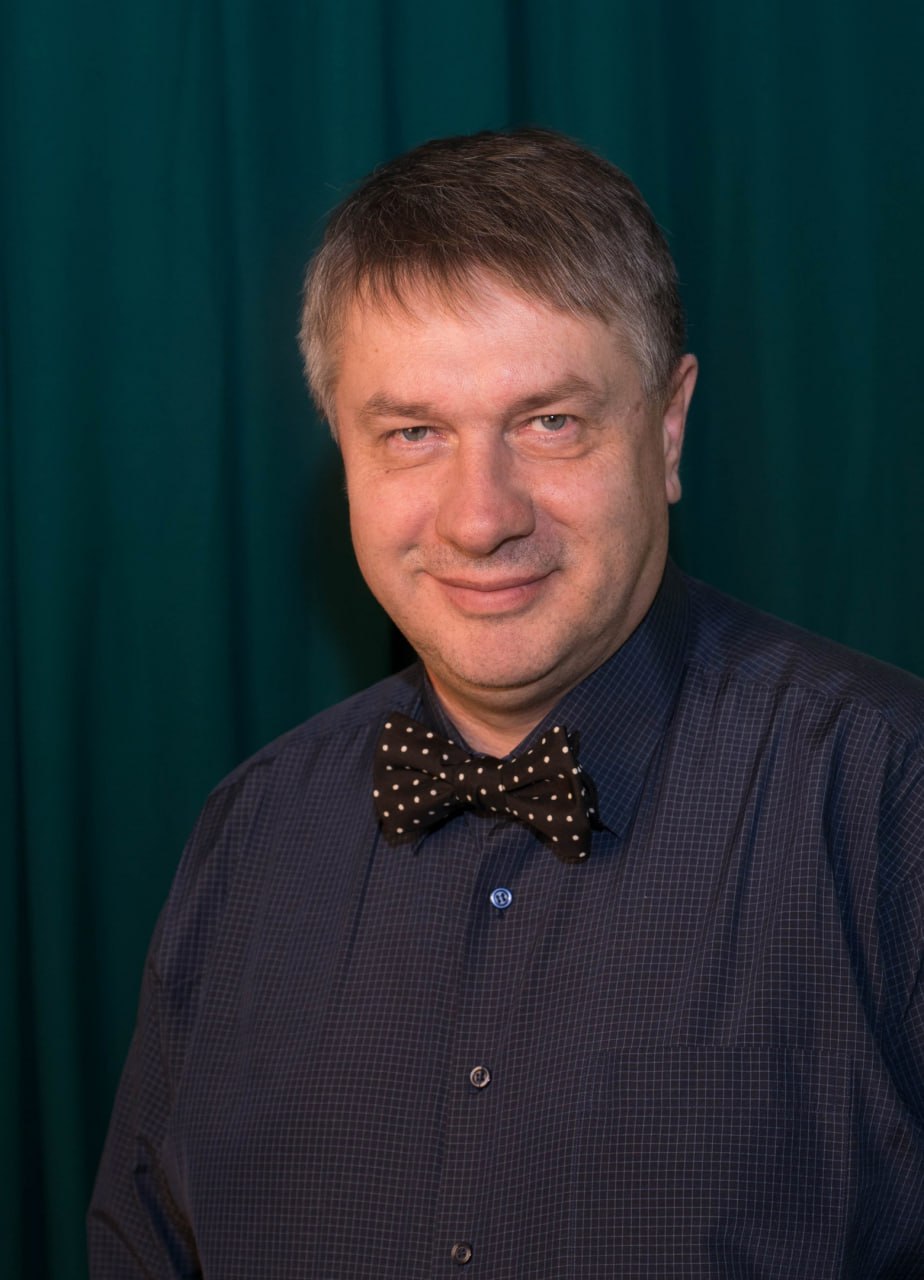 Василий Романов